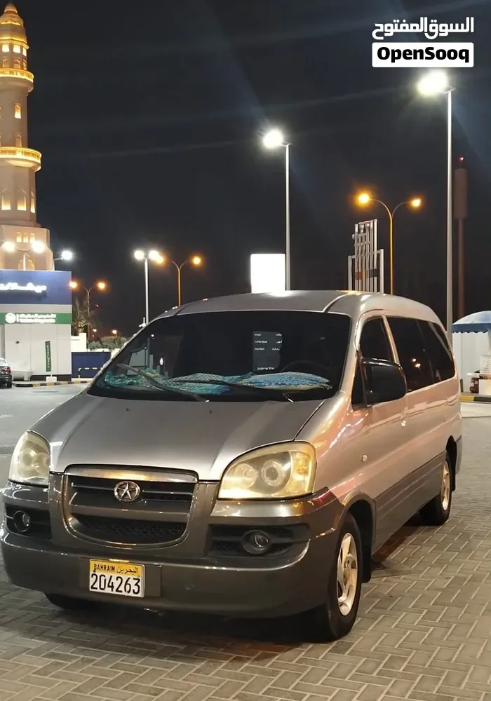 Hyundai H1 2016 photo 5