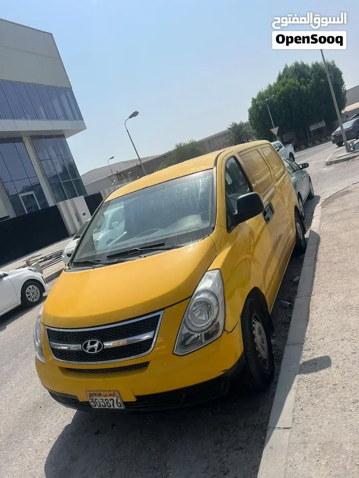 Hyundai H1 2016 photo 2