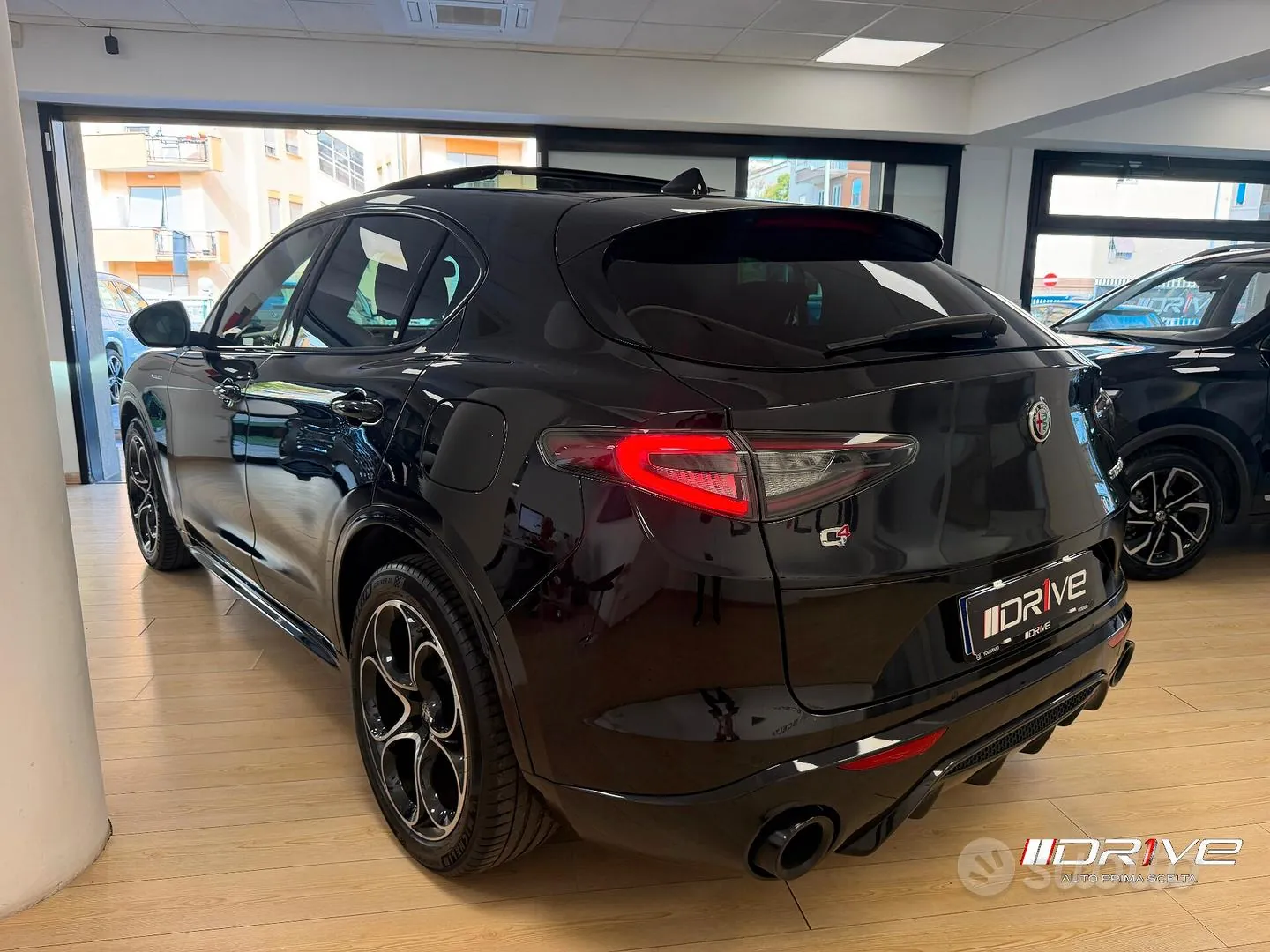 Alfa Romeo Stelvio 2023 photo 4