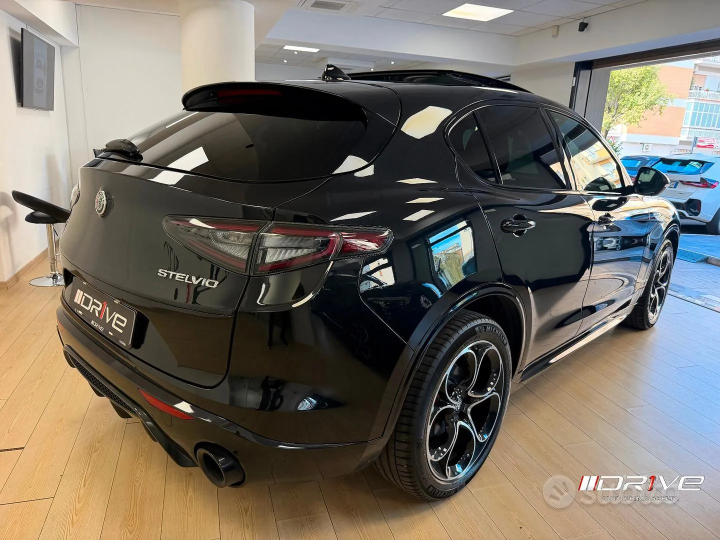 Alfa Romeo Stelvio 2023 photo 3
