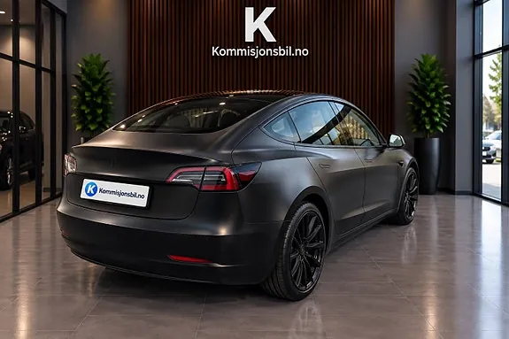 Tesla Model 3 2021 photo 2