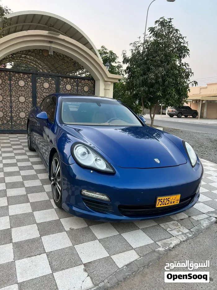 Porsche Panamera 2011 photo 3