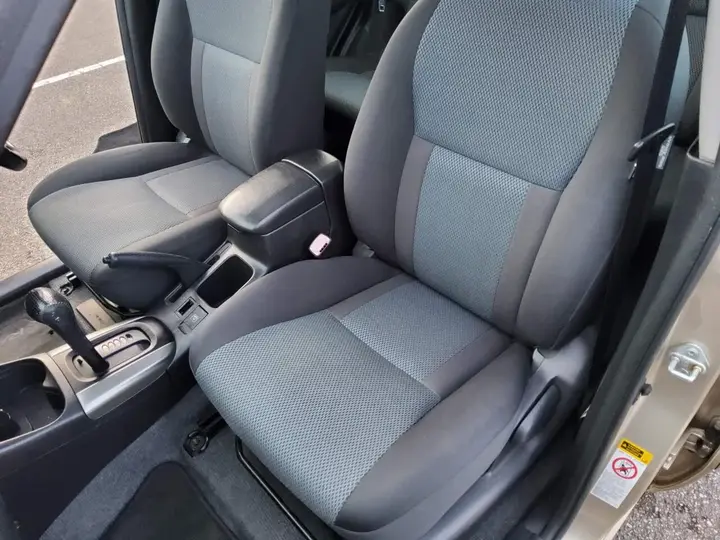 Toyota Rav4 2005 photo 5