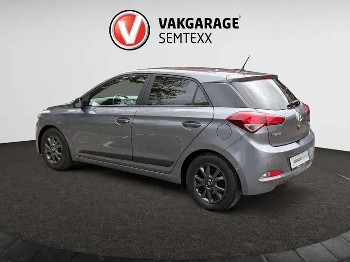 Hyundai I20 2017 photo 3