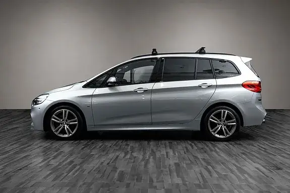 BMW 218I 2016 photo 2