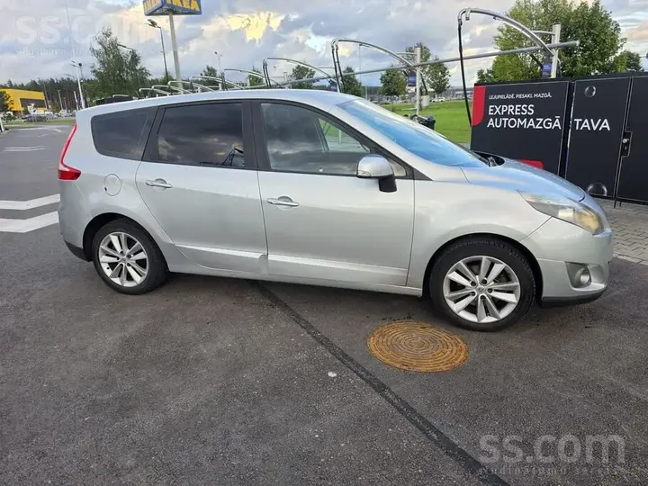 Renault Grand Scenic