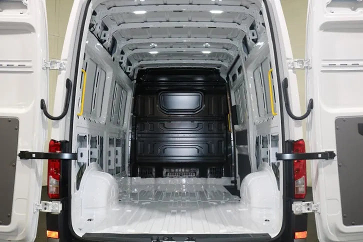 Volkswagen Crafter 2023 photo 3