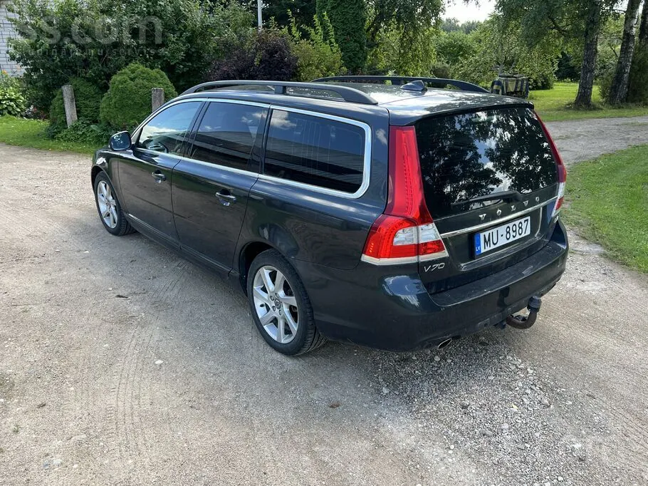 Volvo V70 2013 photo 2