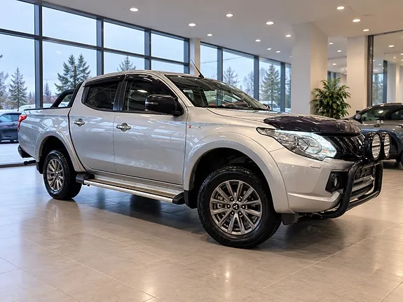 Mitsubishi L200 2018 photo 2