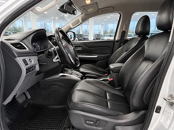Mitsubishi L200 2018 photo 5