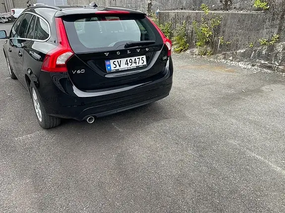 Volvo V60 2014 photo 4