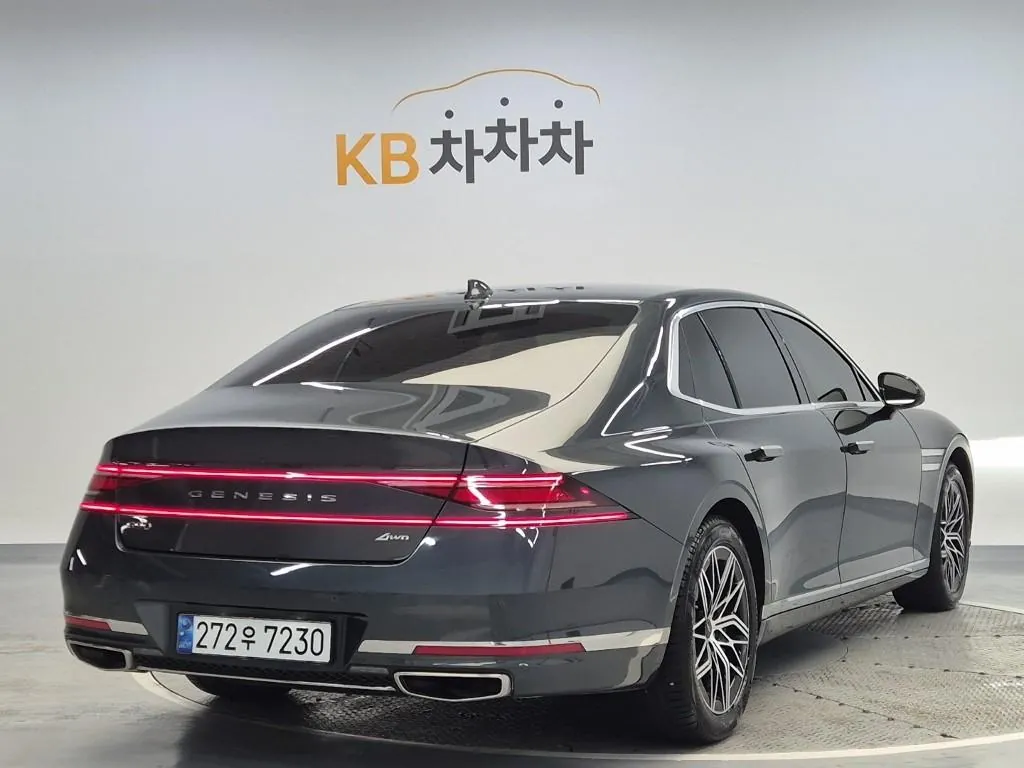 Genesis G90 2022 photo 3