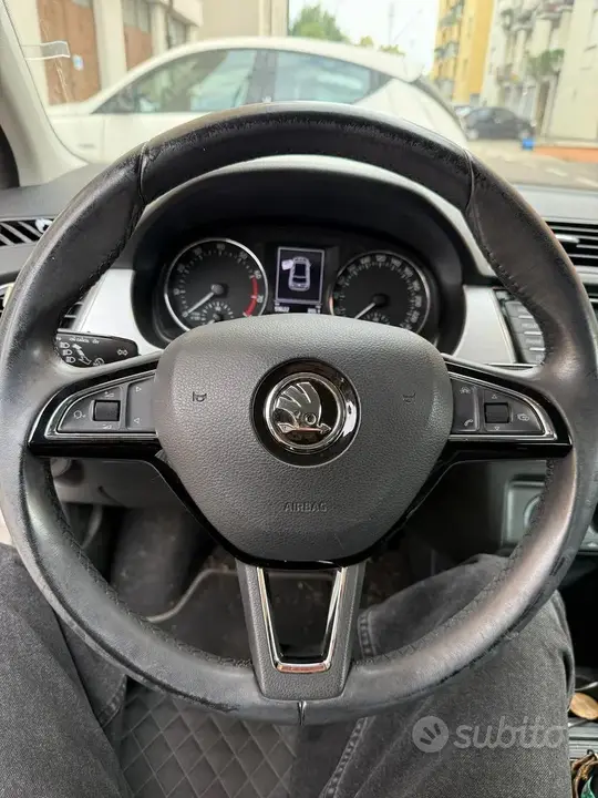 Skoda Fabia 2017 photo 4