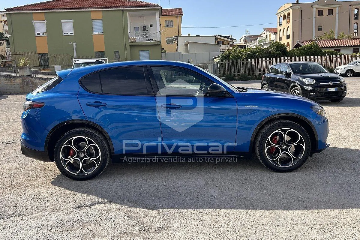 Alfa Romeo Stelvio 2024 photo 4
