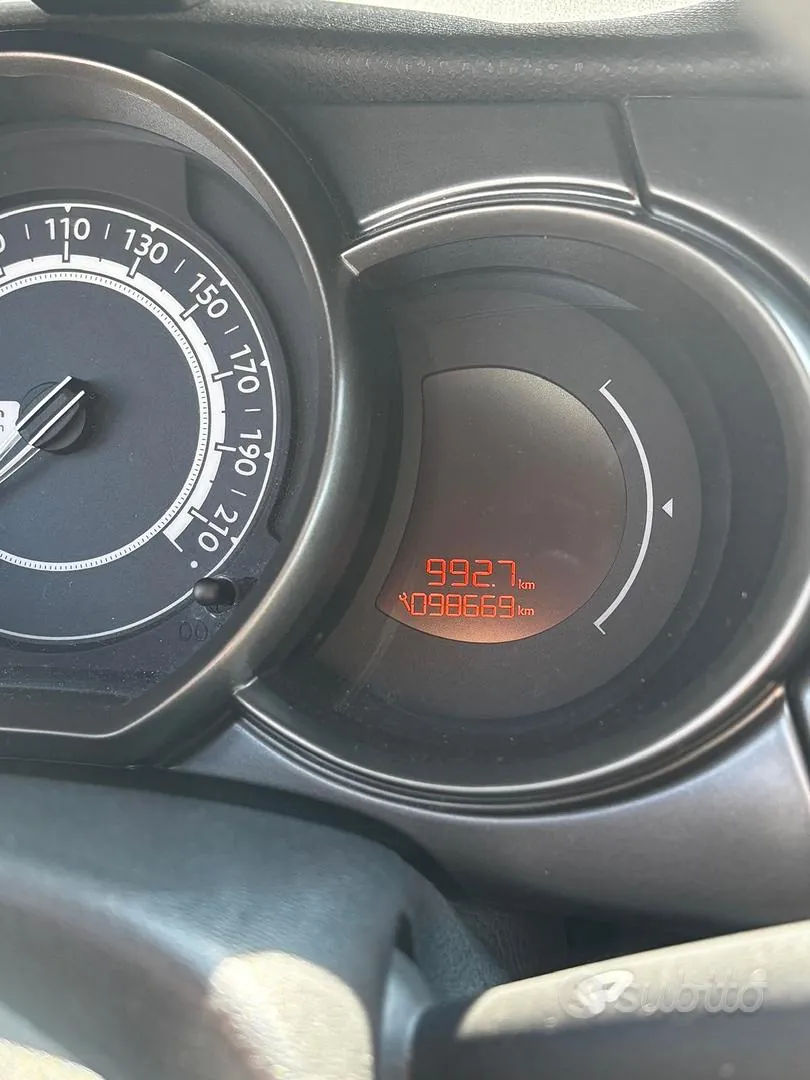 Citroen C3 2013 photo 4