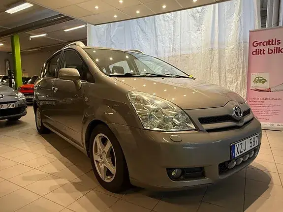 Toyota Corolla Verso 2006 photo 3