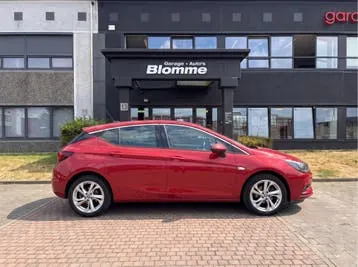 Opel Astra 2021 photo 3