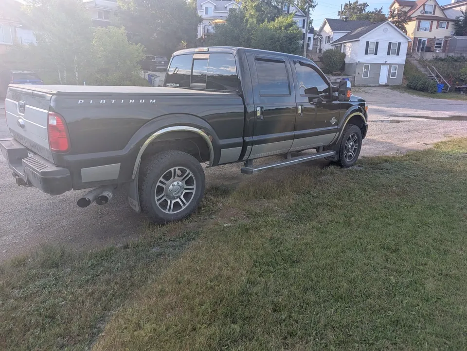 Ford F350 2016 photo 2