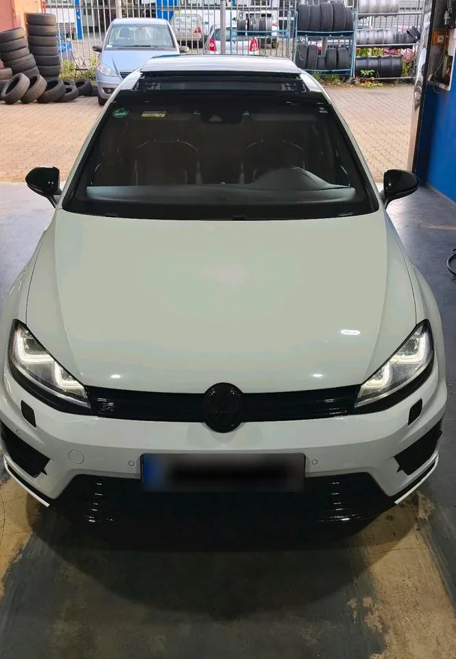 Volkswagen Golf 7 R