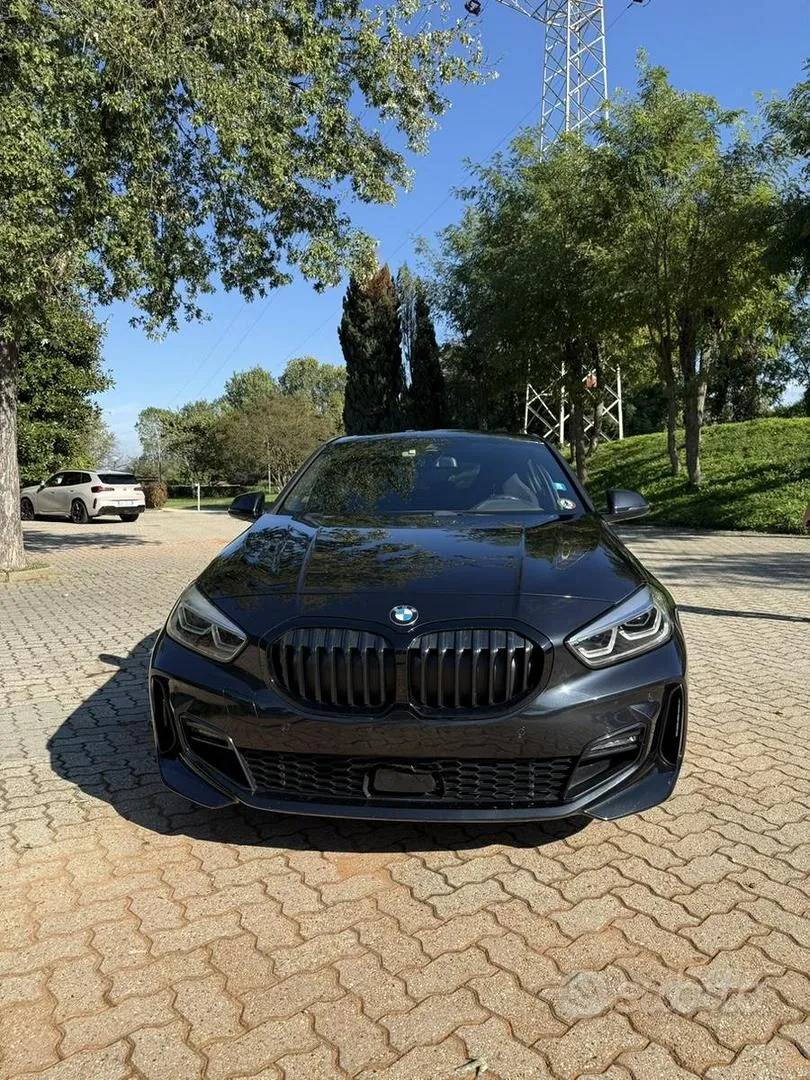 BMW 1 Series 2022 photo 2