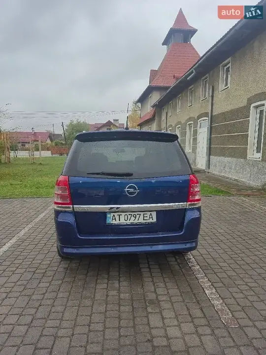 Opel Zafira 2009 photo 5
