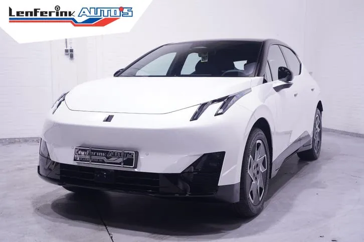 Lynk & Co 02