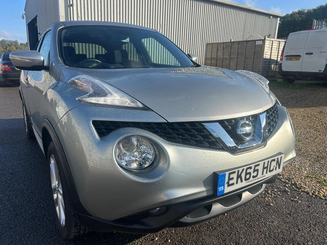 Nissan Juke 2015 photo 3
