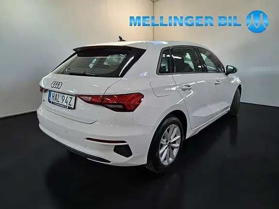 Audi A3 2023 photo 3