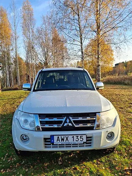 Mitsubishi Pajero 2014 photo 4