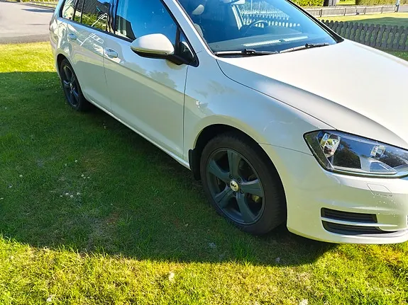 Volkswagen Golf 2014 photo 2
