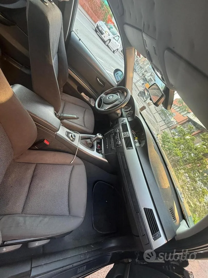 BMW 3 Series 2007 photo 2