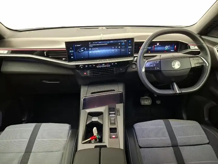 Vauxhall Grandland 2025 photo 3