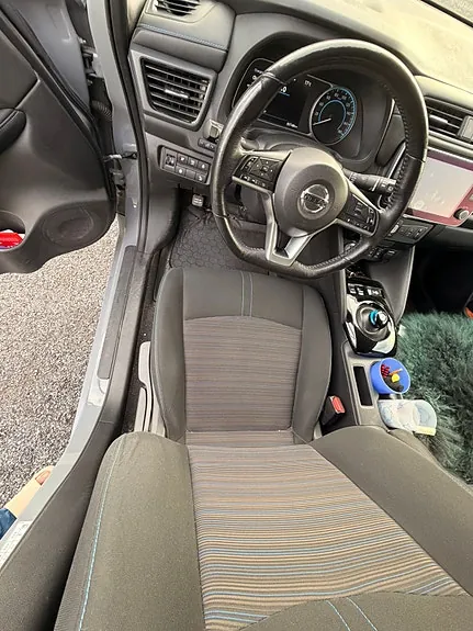Nissan Leaf 2021 photo 2