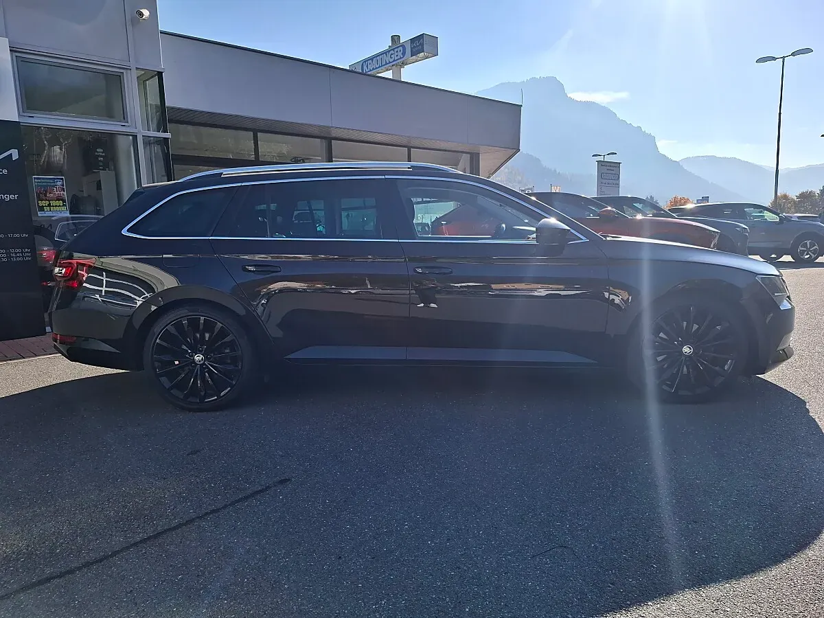 Skoda Superb 2018 photo 2