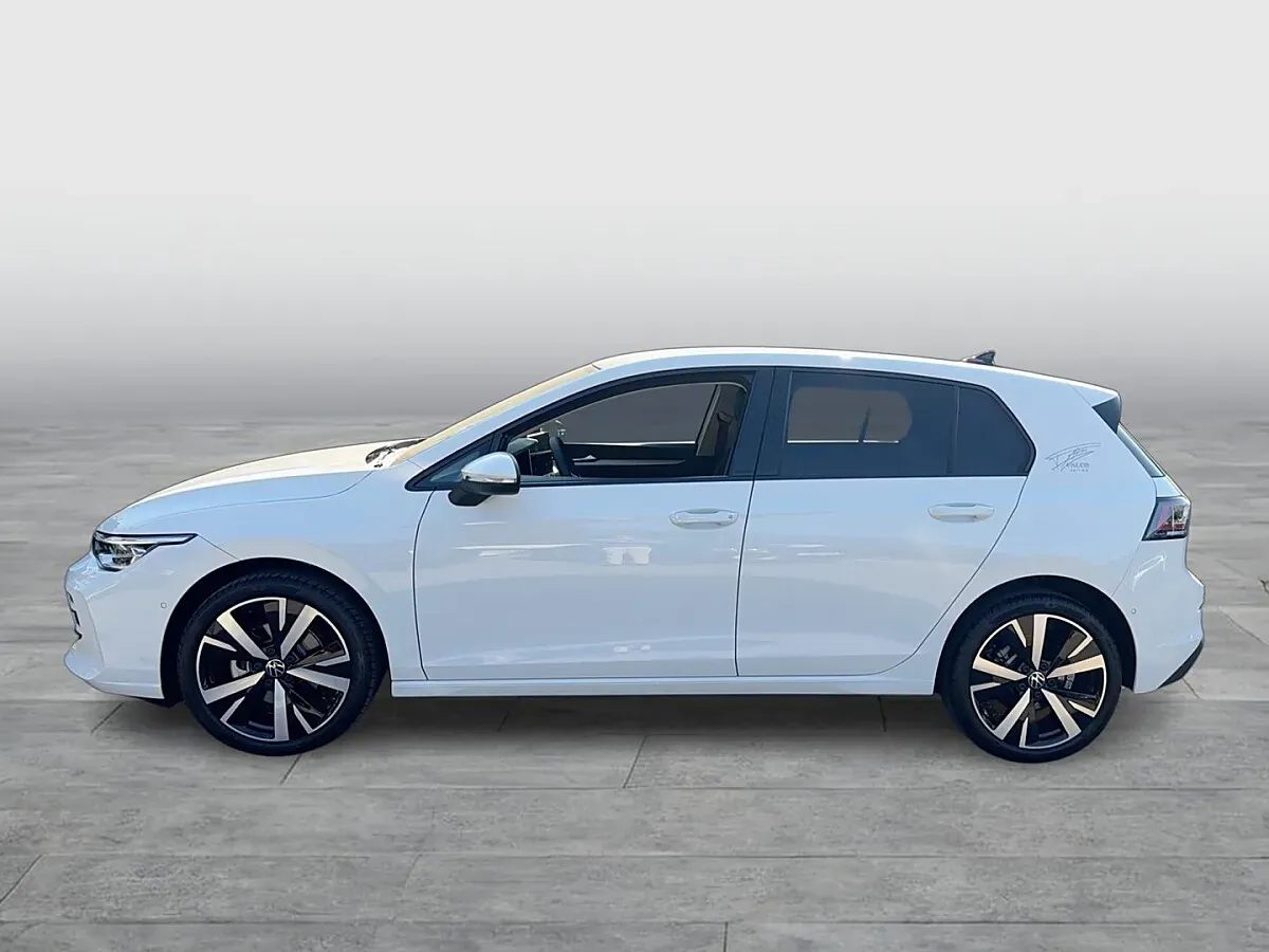 Volkswagen Golf 2026 photo 2