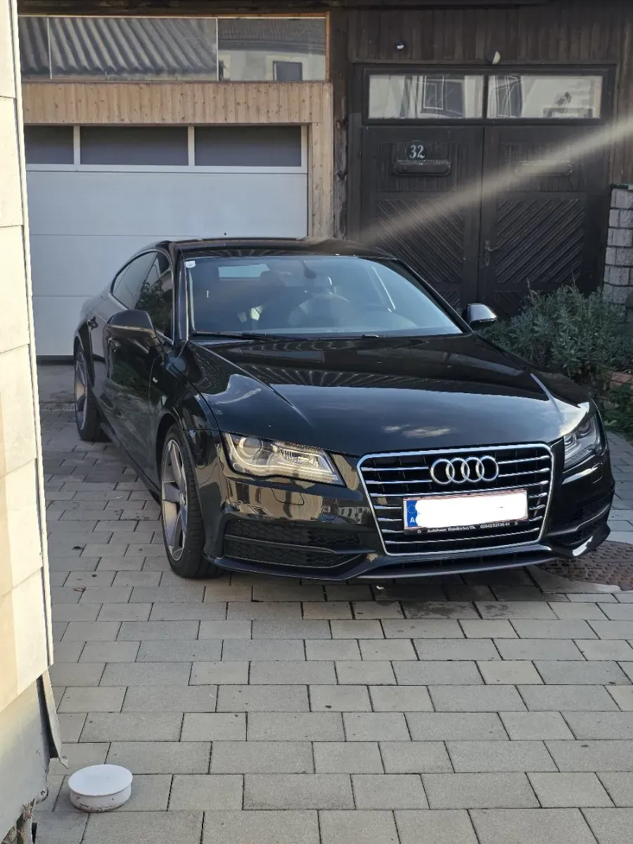 Audi A7 2011 photo 2