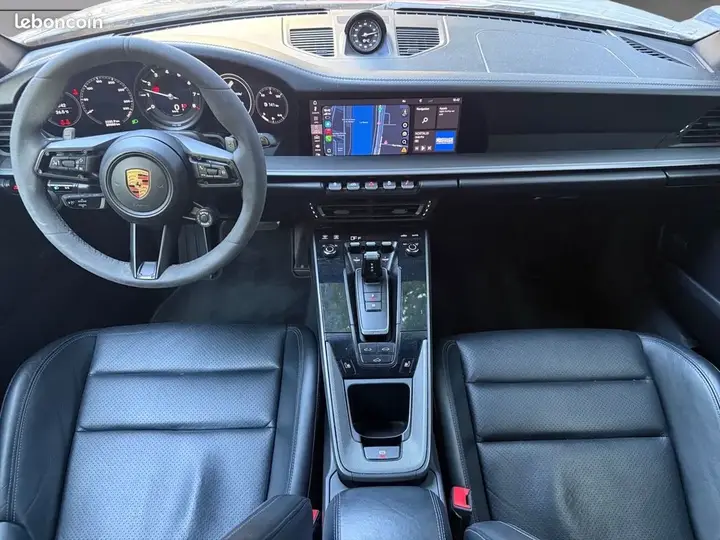 Porsche 911 2019 photo 2