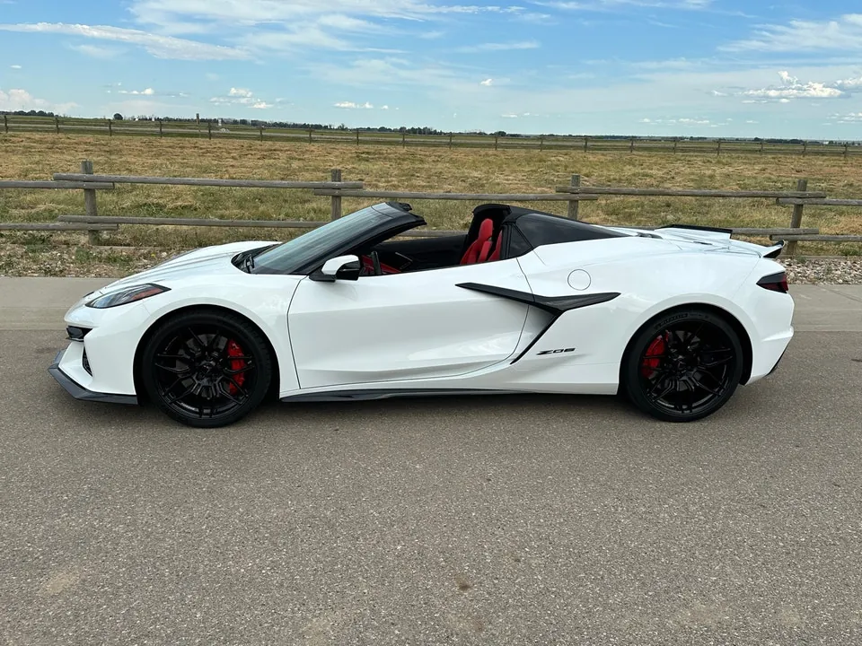 Chevrolet Corvette 2023 photo 4