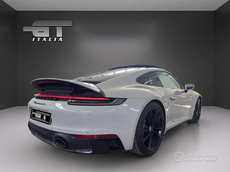 Porsche 911 2023 photo 5