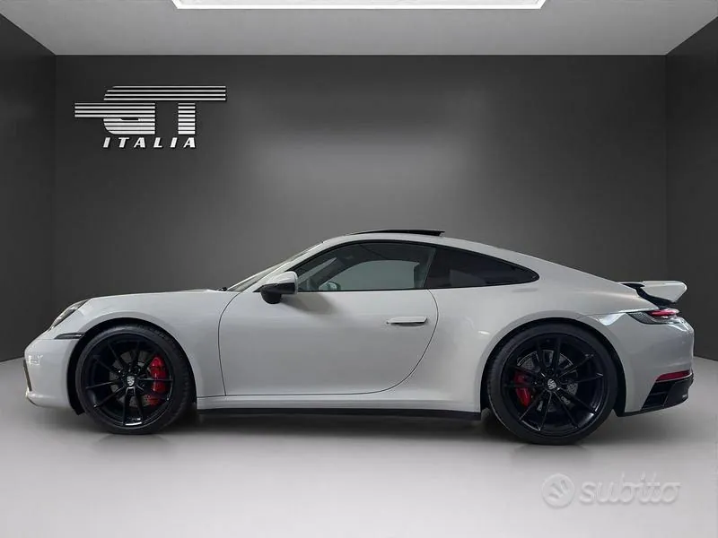 Porsche 911 2023 photo 4