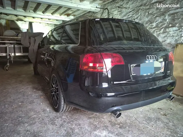 Audi A4 2005 photo 2