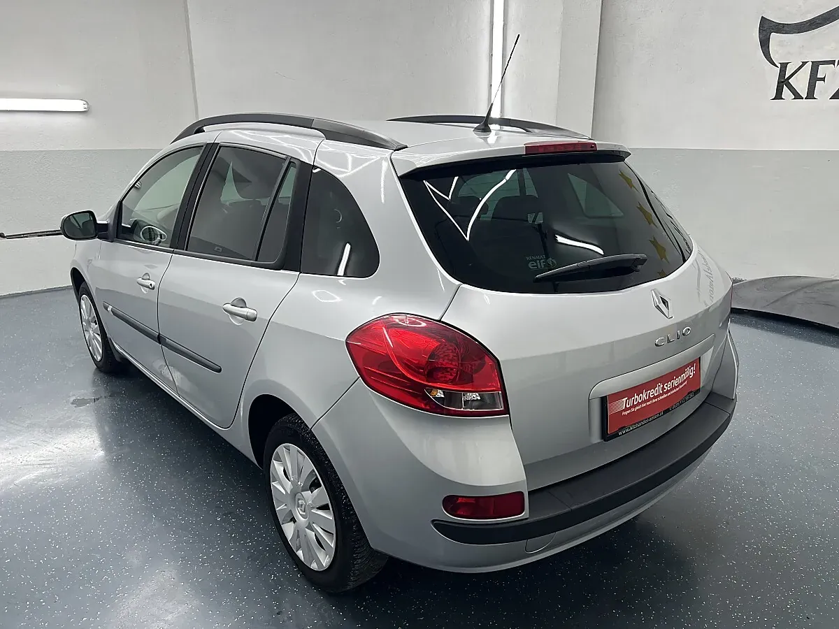 Renault Clio 2011 photo 3