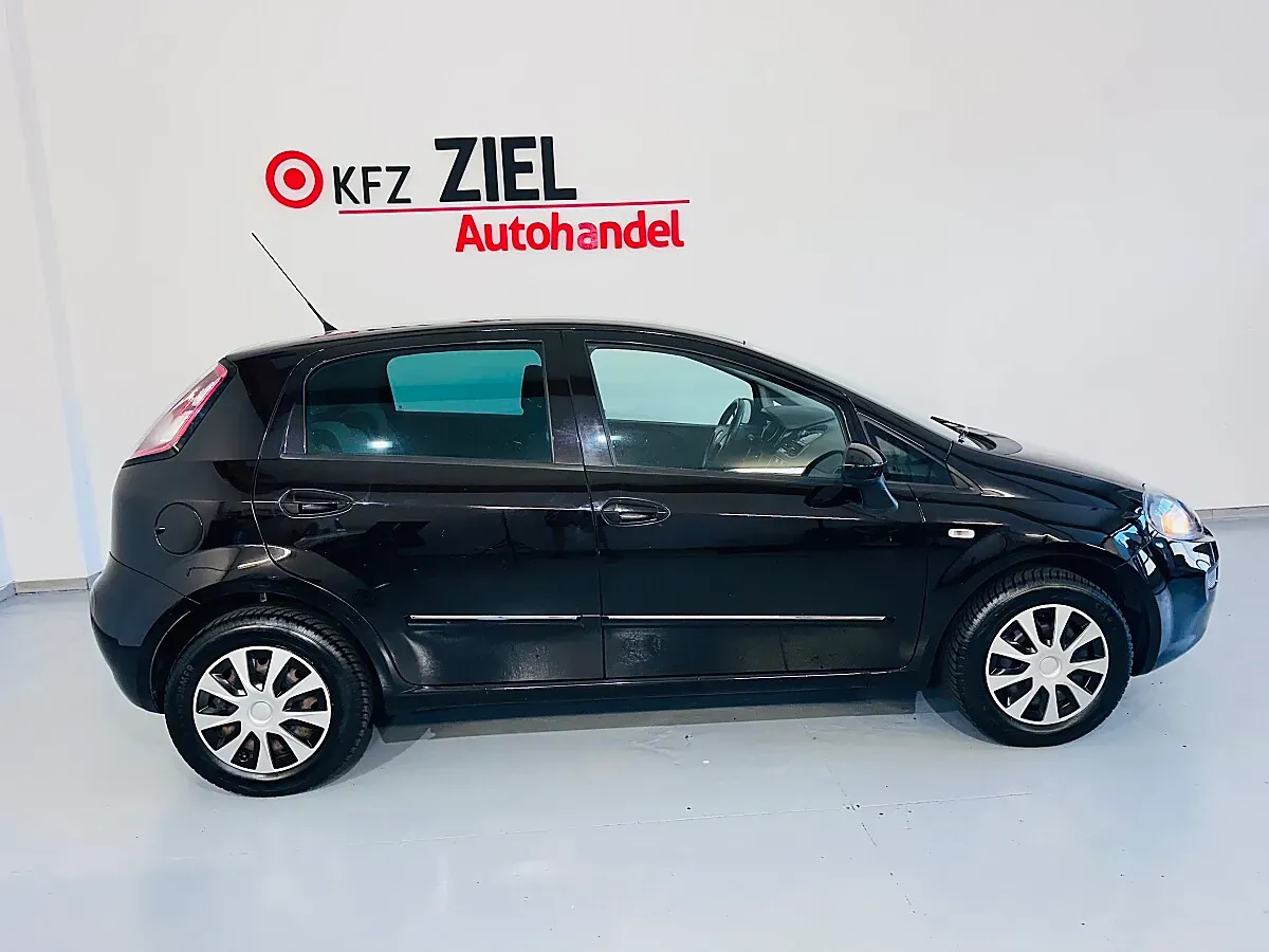 Fiat Punto 2013 photo 3