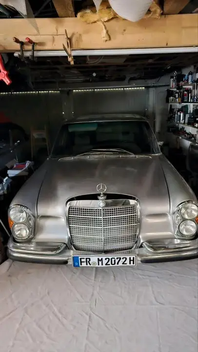 Mercedes-Benz 280Se