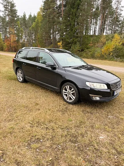 Volvo V70 2015 photo 2