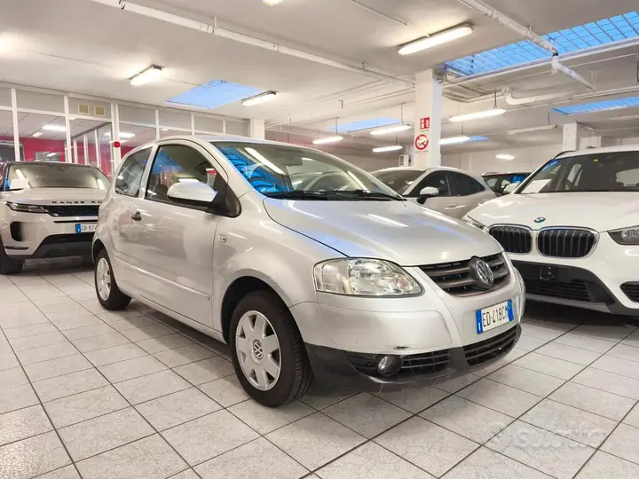 Volkswagen Fox 2010 photo 3