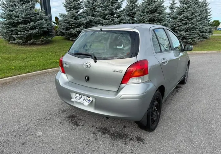Toyota Yaris 2009 photo 2