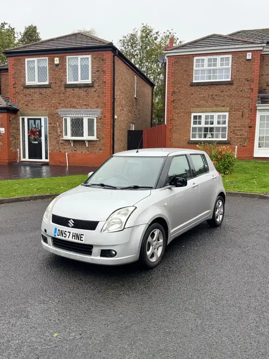 Suzuki Swift 2007 photo 3