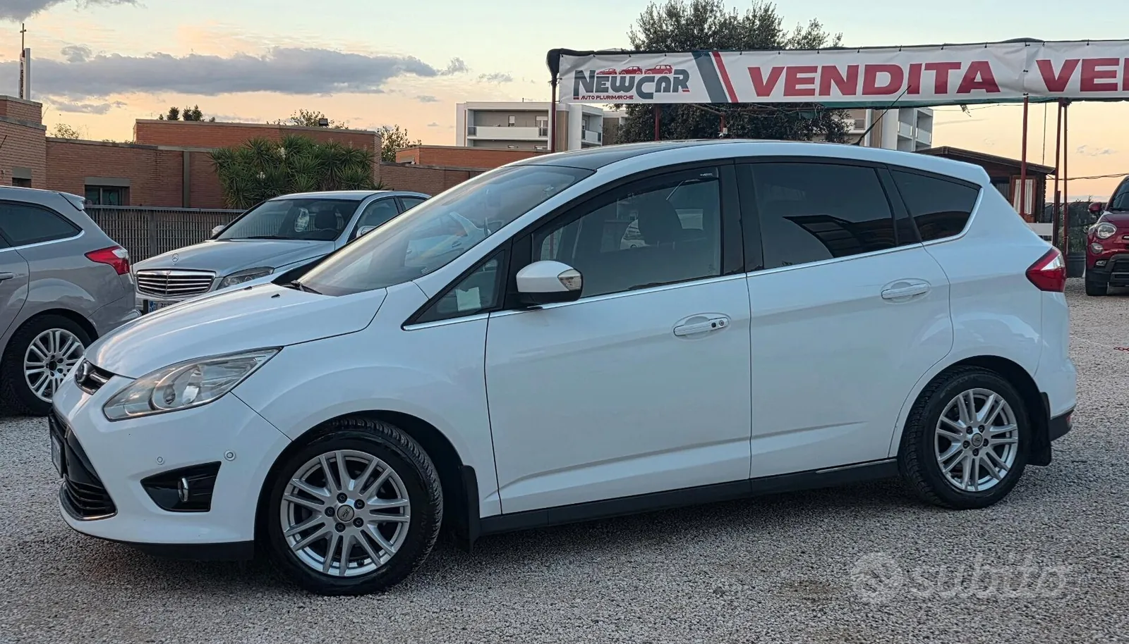 Ford C-Max 2011 photo 5
