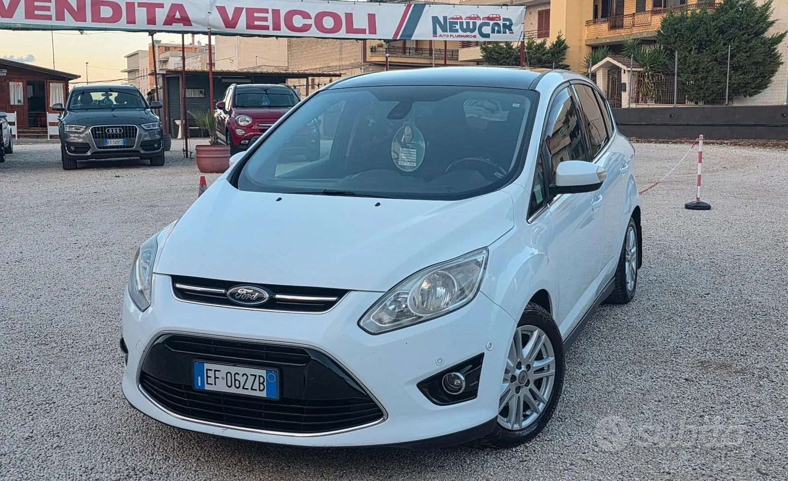Ford C-Max 2011 photo 2